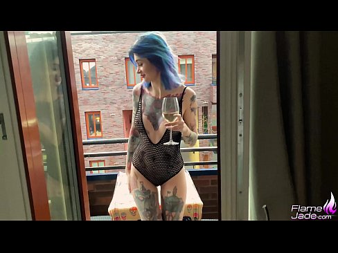 ❤️ Geweldich famke sûget mei in gulp en neukt hertstochtlik ûnder de iepen loft Slutsen op fy.pornma-com.ru ☑